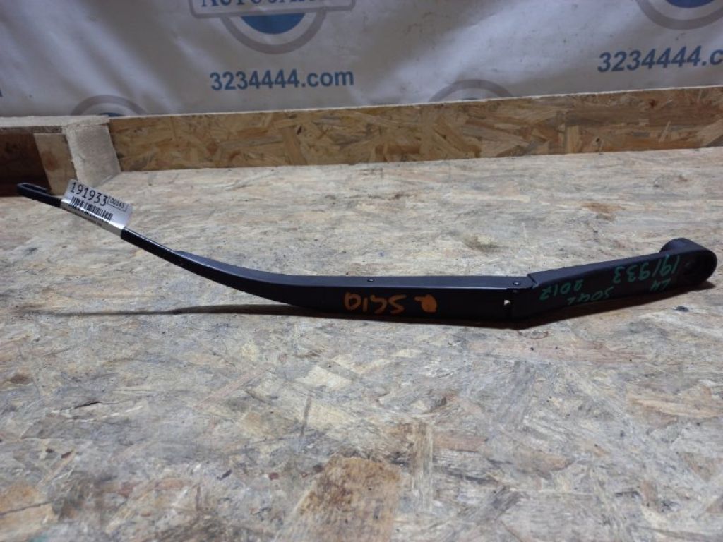 98301-B2000 | Повідець склоочисника передній лів. KIA SOUL PS 13-19