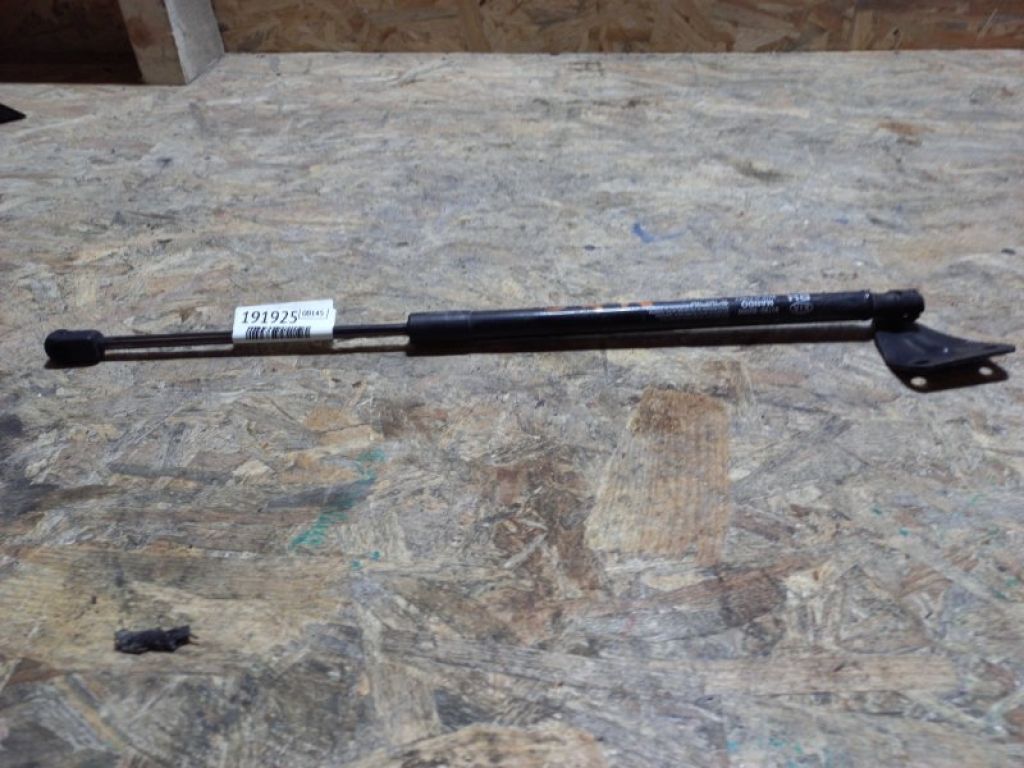 81780-B2000 | Амортизатор крышки багажника прав. KIA SOUL PS 13-19