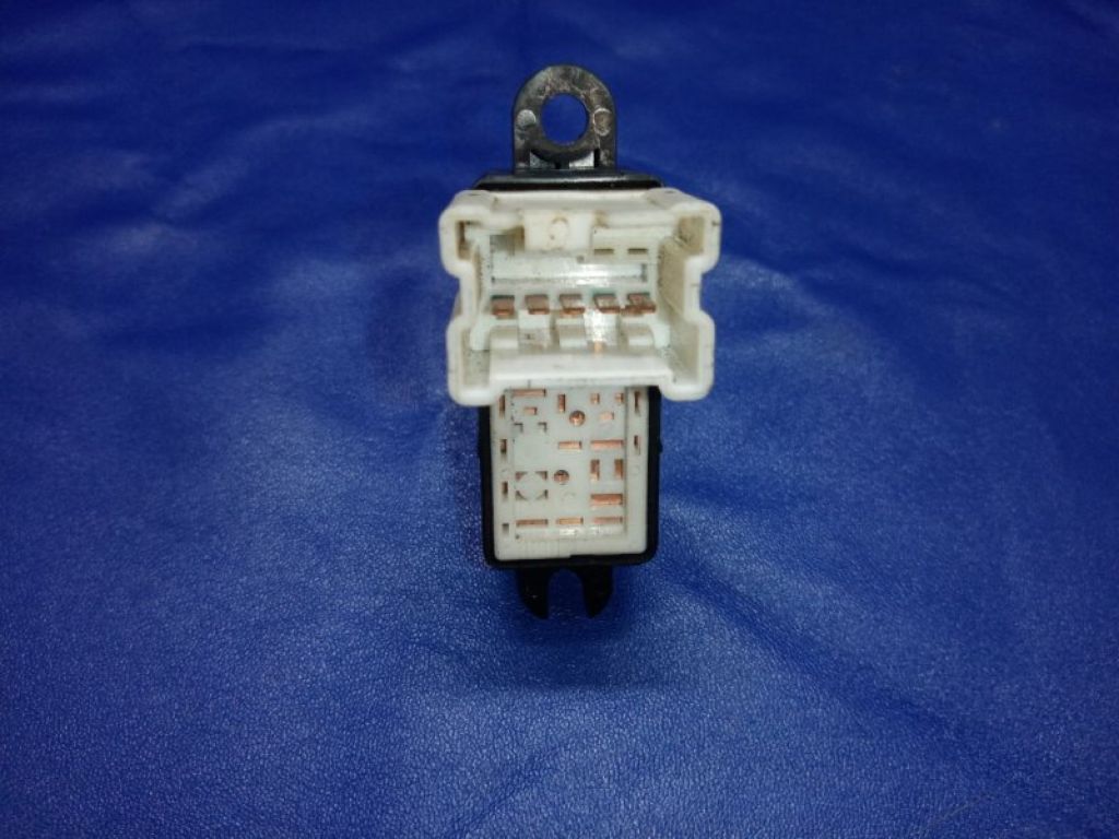 25411-AX010 | Кнопка стеклоподъемника задн. NISSAN TIIDA/VERSA C11 04-11 - Фото 2