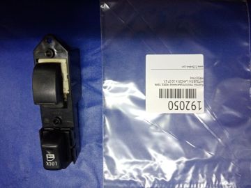 Кнопка стеклоподъемника передн. прав. MITSUBISHI LANCER X 10 07-15