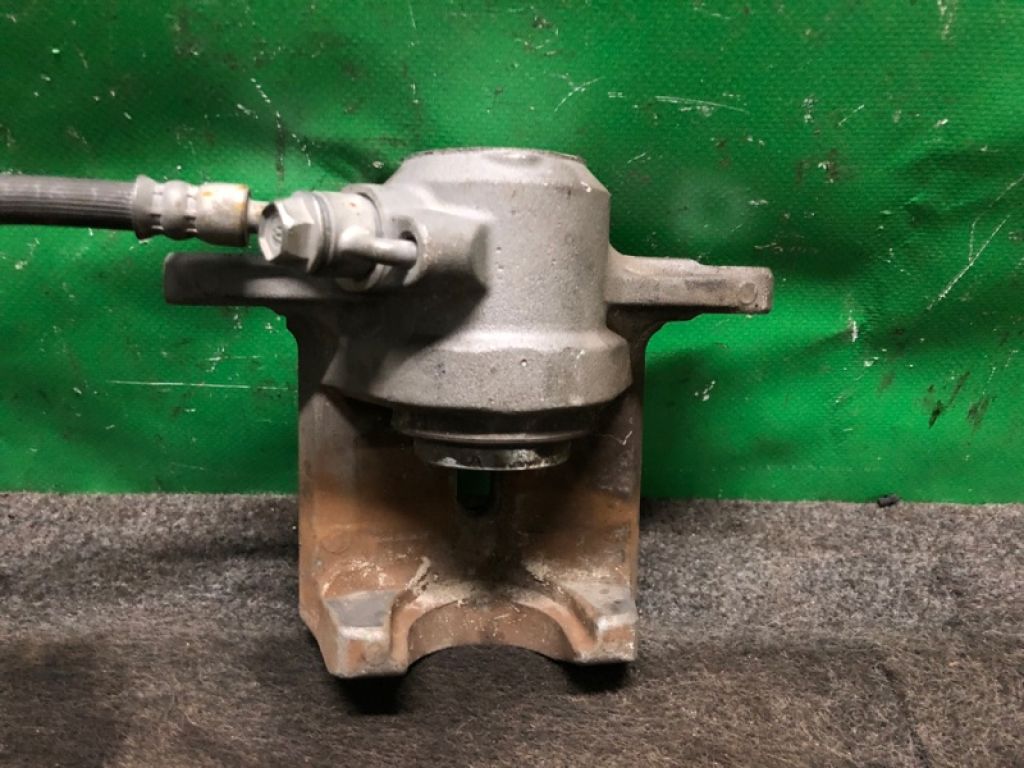 26692SG000 | Суппорт тормозной задн. прав. SUBARU IMPREZA 11-17 - Фото 2