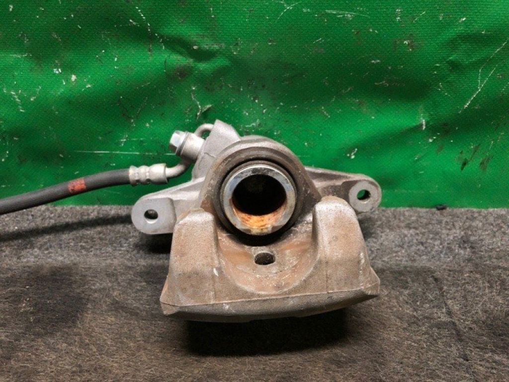 26692SG000 | Суппорт тормозной задн. прав. SUBARU IMPREZA 11-17 - Фото 4