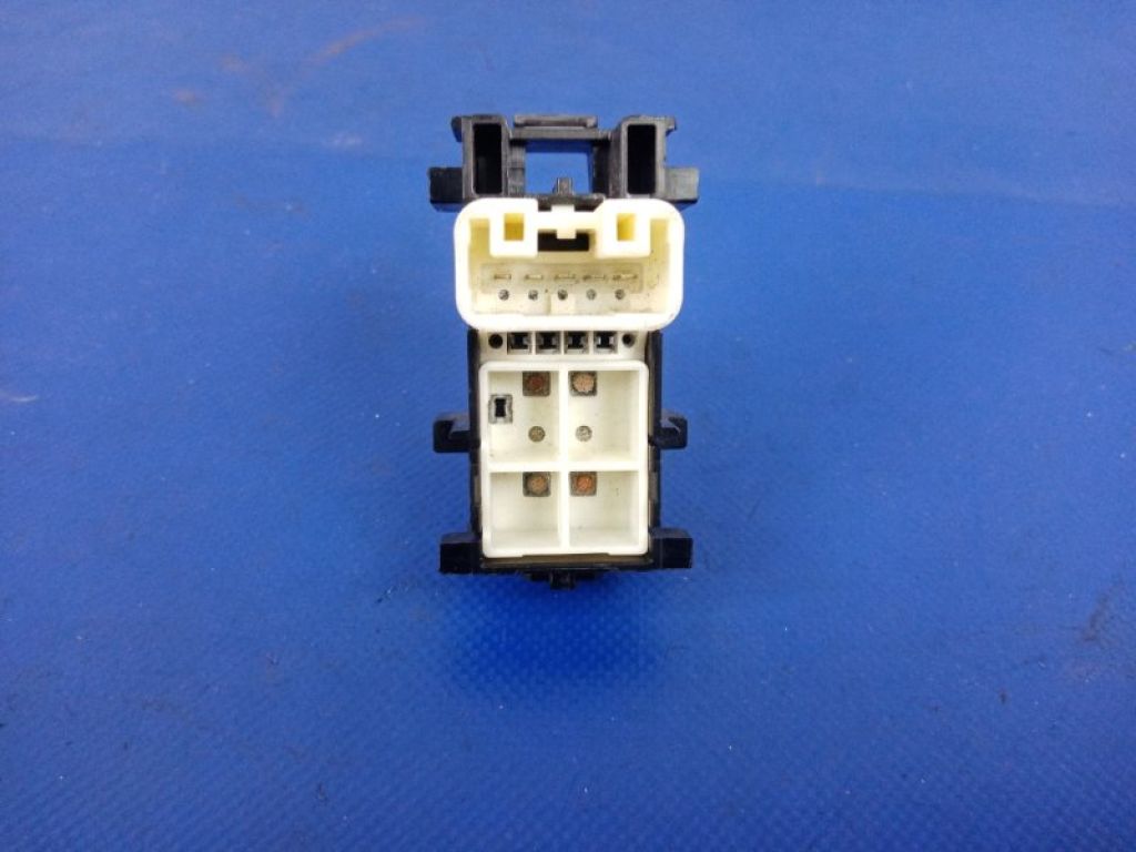 84810-52030 | Кнопка стеклоподъемника задн. TOYOTA CAMRY 40 06-11 - Фото 2