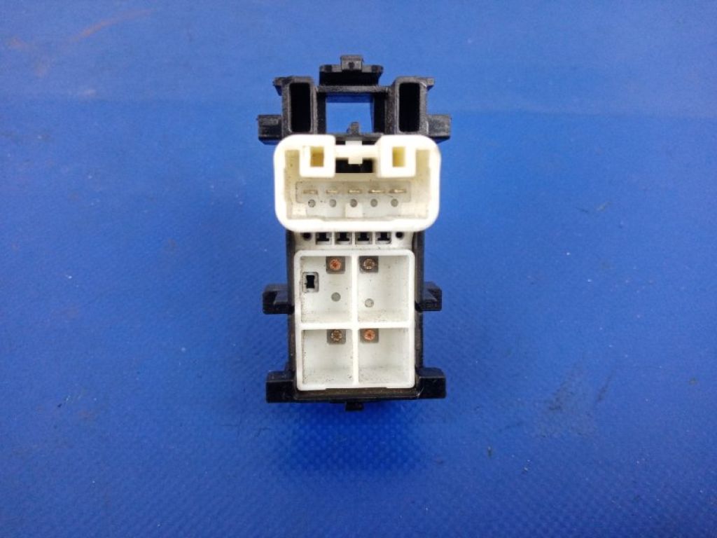 84810-52030 | Кнопка стеклоподъемника задн. TOYOTA CAMRY 40 06-11 - Фото 2