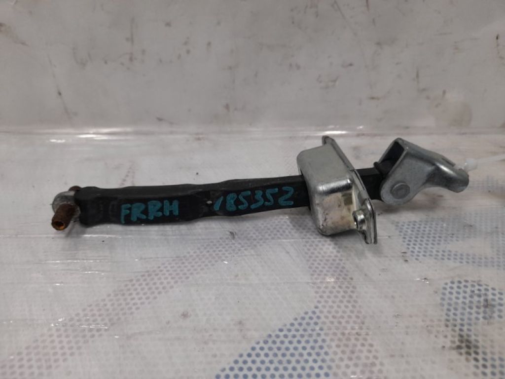 81810-57L01 | Ограничитель двери передн. прав. SUZUKI SX4 06-13
