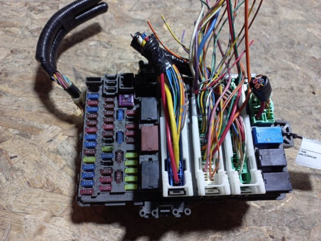 38200-TX4-A11 | Блок предохранителей салон ACURA RDX 12-19