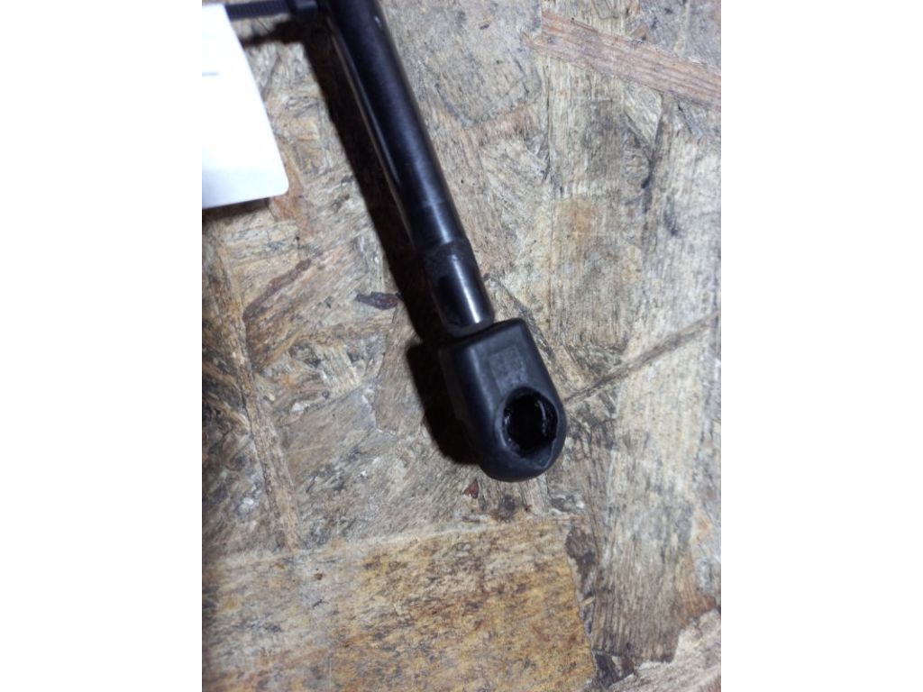 74820-TX4-A11 | Амортизатор крышки багажника лев. ACURA RDX 12-19 - Фото 2