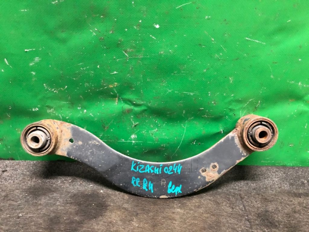 46201-57L00 | Рычаг задней подвески поперечный верхний прав. SUZUKI KIZASHI 09-14