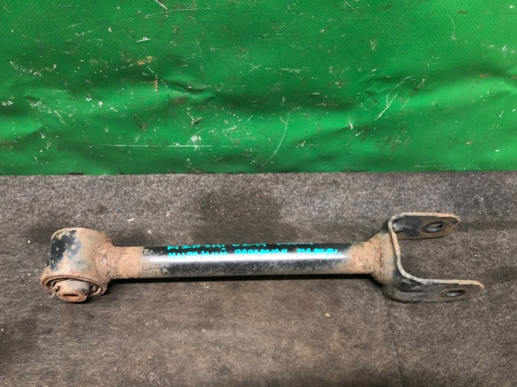 46300-57L10 | Рычаг задней подвески поперечный нижний лев. SUZUKI KIZASHI 09-14 - Фото 2