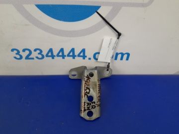 Петля двері нижня передн. прав. MITSUBISHI LANCER X 10 07-15