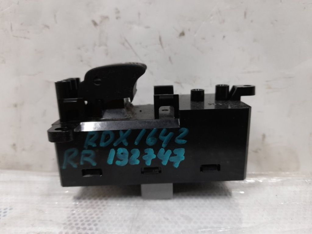 35770-TK4-A01 | Кнопка стеклоподъемника задн. прав. ACURA RDX 12-19 - Фото 2
