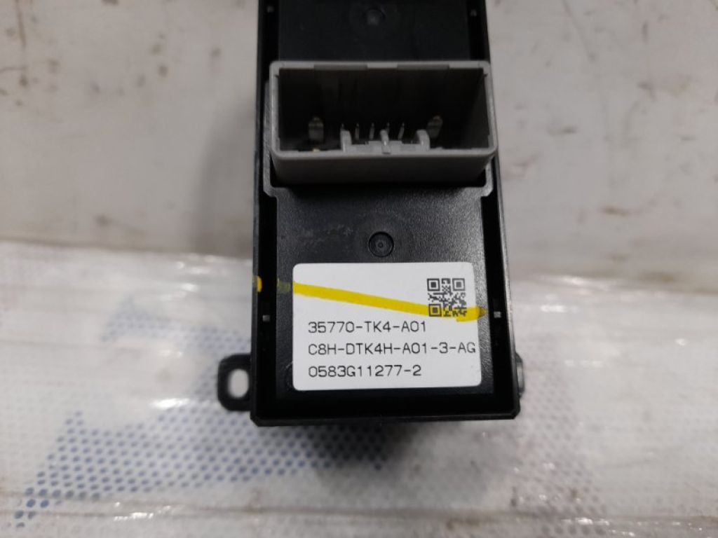 35770-TK4-A01 | Кнопка стеклоподъемника задн. лев. ACURA RDX 12-19 - Фото 4