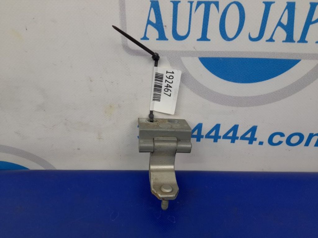 68770-35040 | Петля двери нижняя задн. прав. TOYOTA TACOMA 95-04