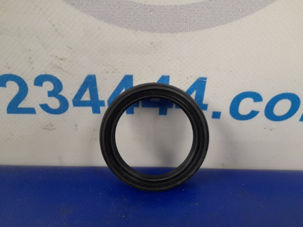 MB109057 | Сальник ступицы MITSUBISHI GALANT 87-93