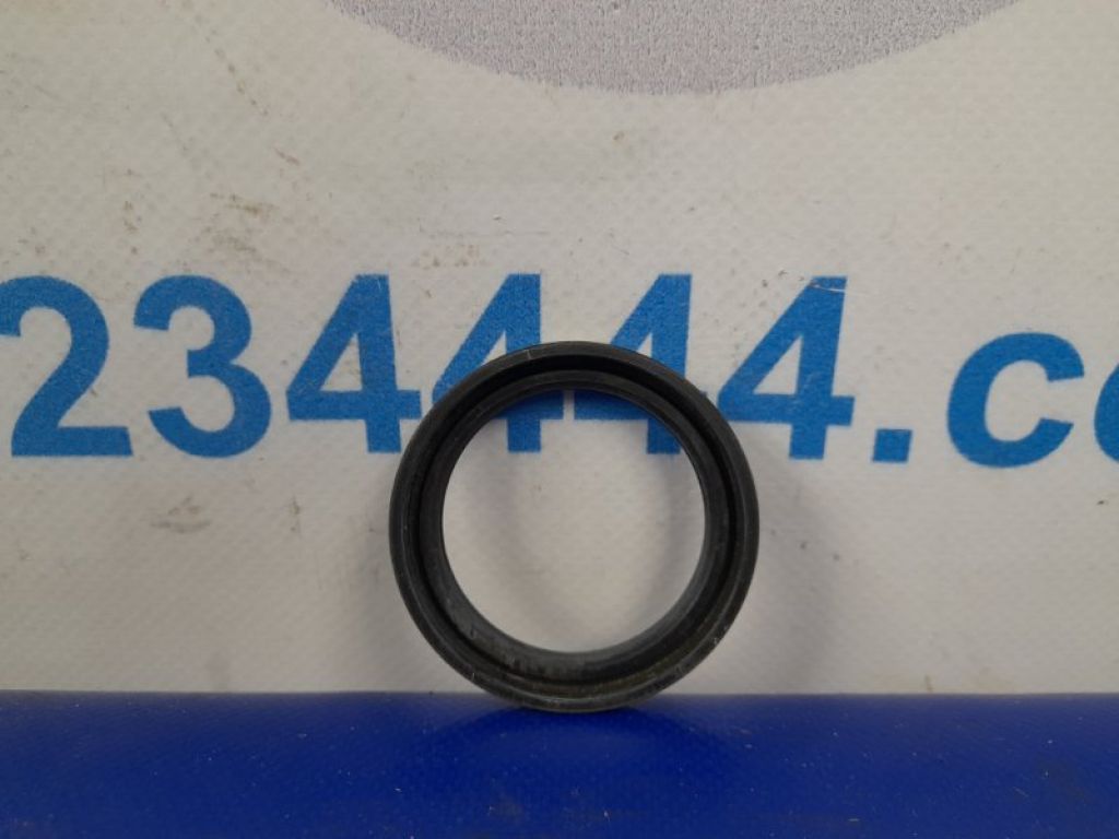 G001-25-742A | Сальник півосі MAZDA 626 GC 83-87