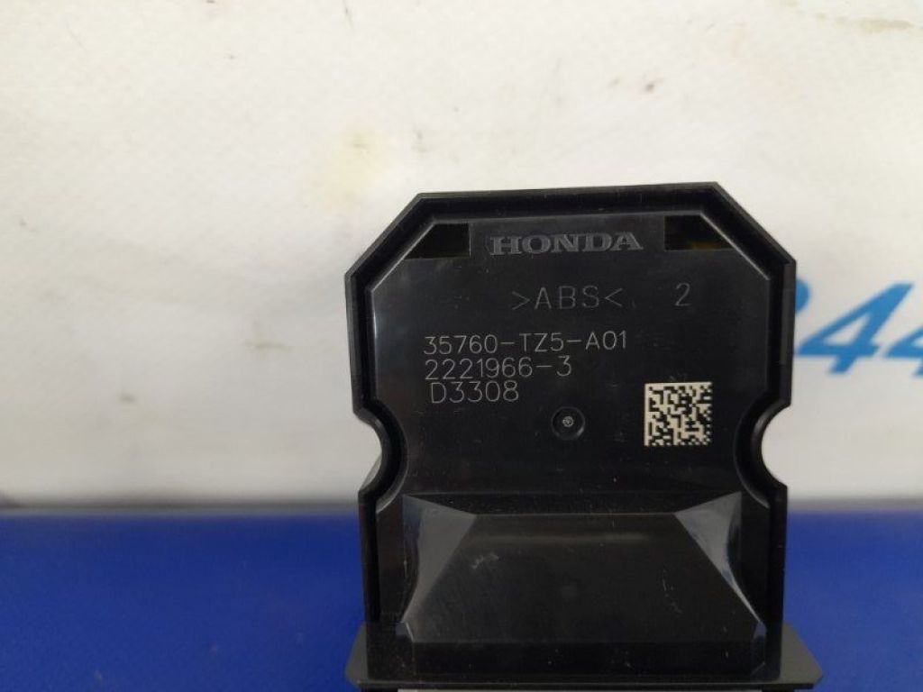 35760-TZ5-A01 | Кнопка стеклоподъемника передн. прав. ACURA MDX (YD3) 13-21 - Фото 3