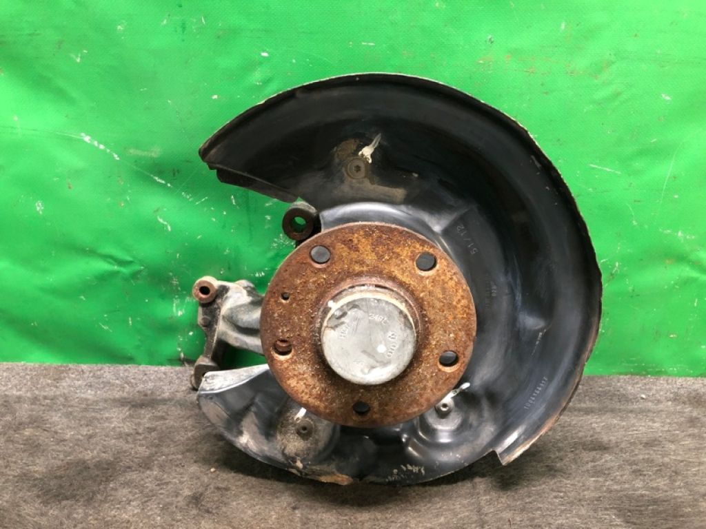 1T0 598 611 B | Маточина колеса задн. лів. VOLKSWAGEN PASSAT B7 11-15
