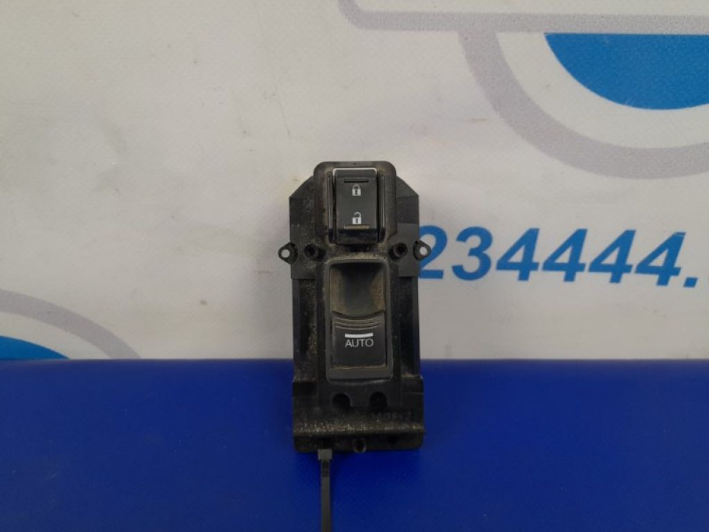 35760-TL2-A01 | Кнопка стеклоподъемника передн. прав. ACURA TSX 08-14