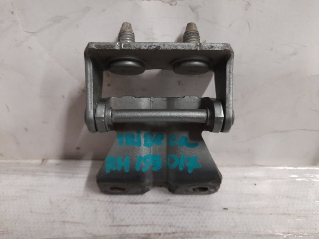 60870AG00A9P | Петля кришки багажника прав. SUBARU TRIBECA B9 05-07