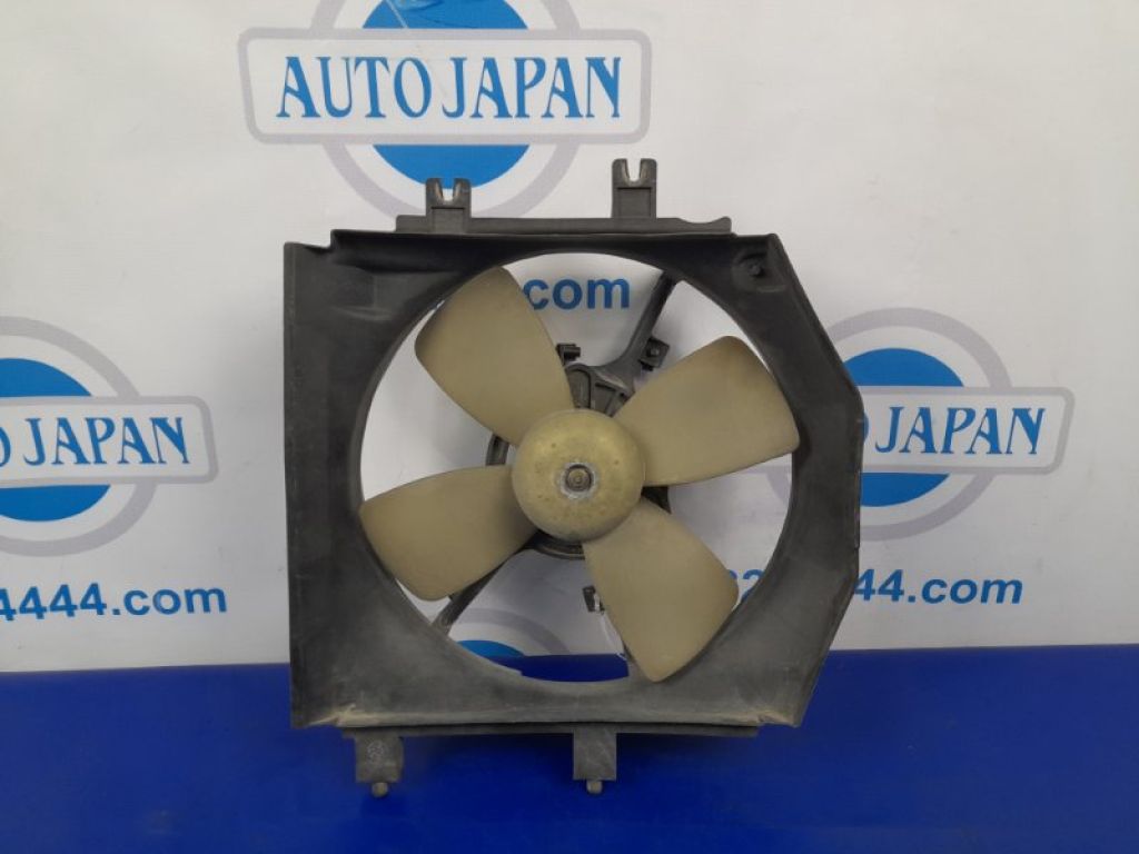FP85-15-025A | Дифузор вентилятора основного радіатора MAZDA PREMACY 98-03
