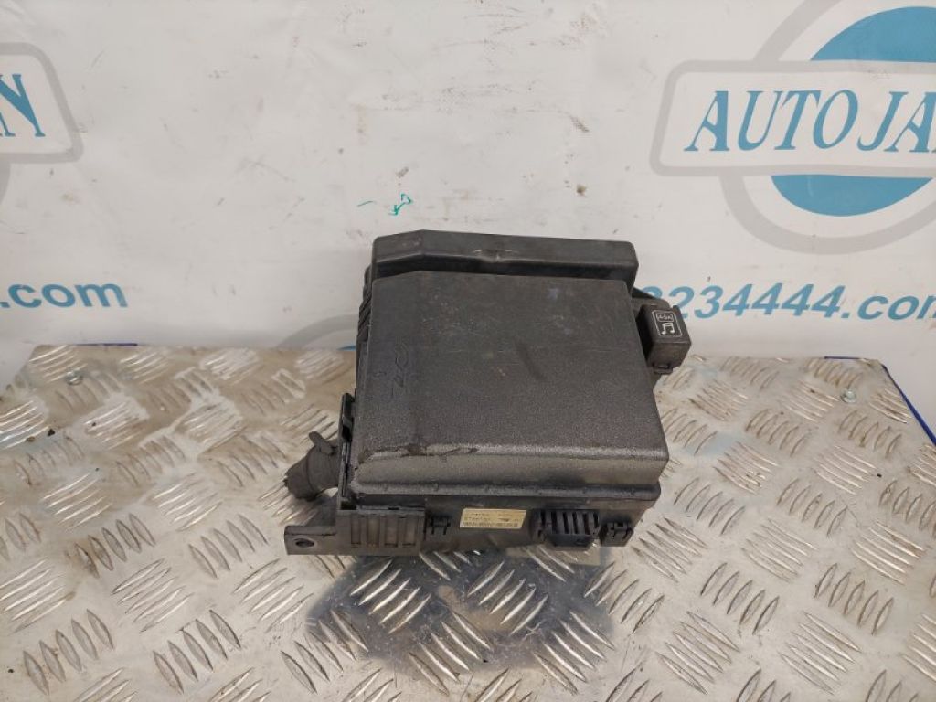 MR588530 | Блок запобіжників моторний відсік MITSUBISHI GALANT 03-12 - Фото 2