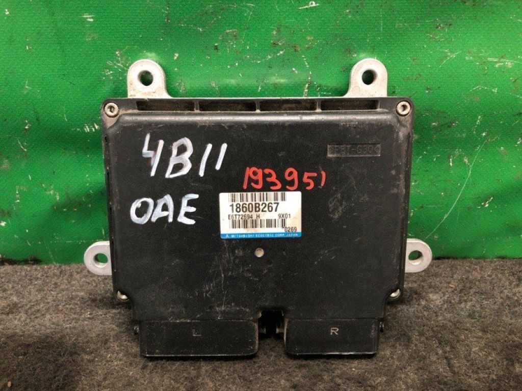 1860B267 | Блок керування двигуном MITSUBISHI OUTLANDER XL 05-13