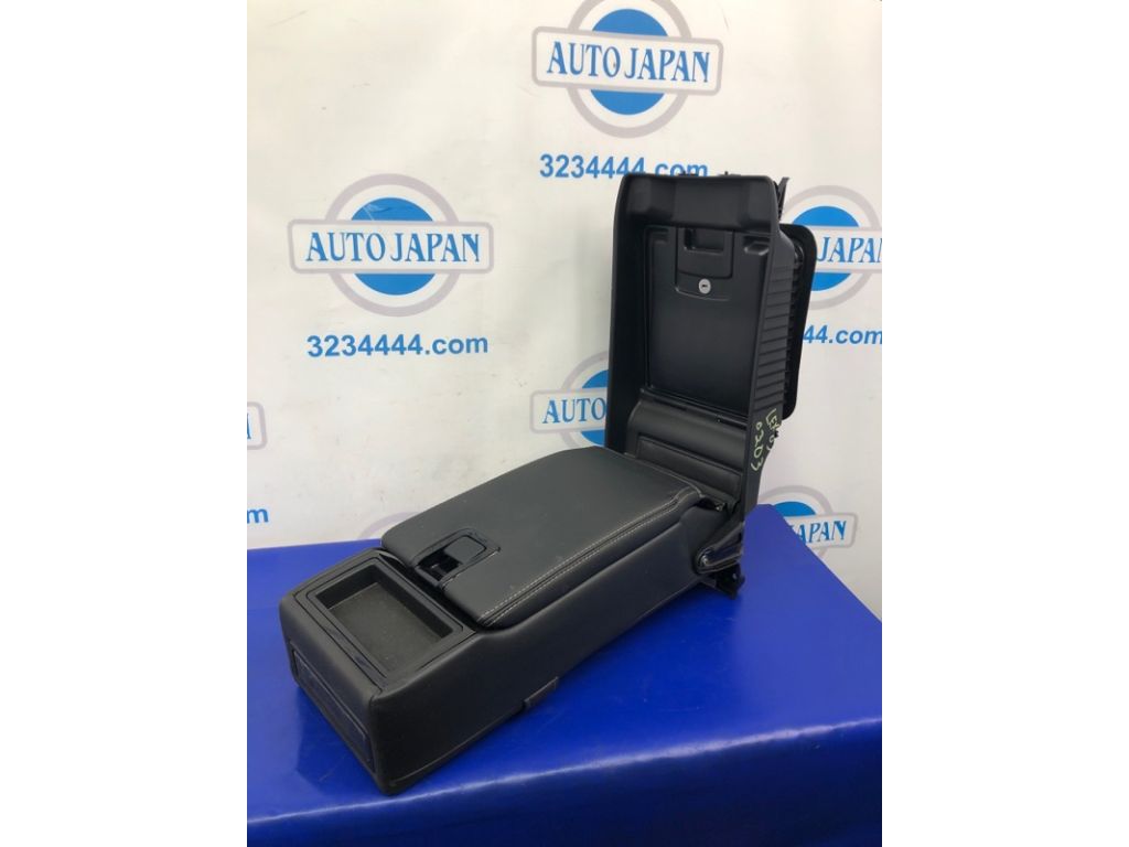 72830-30K60-C3 | Підлокітник LEXUS GS 12-