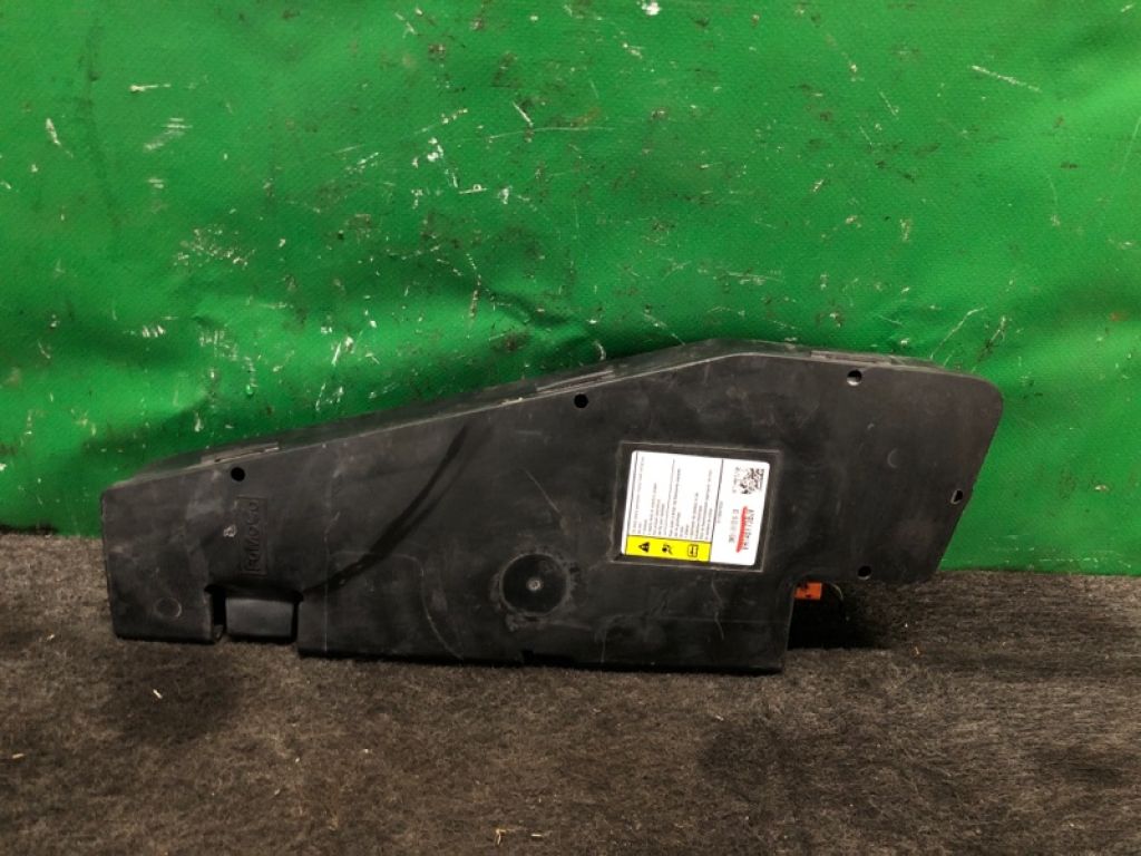 DM51-611D10-DB | Подушка безпеки в сидінні передн. прав. FORD FOCUS 10-18