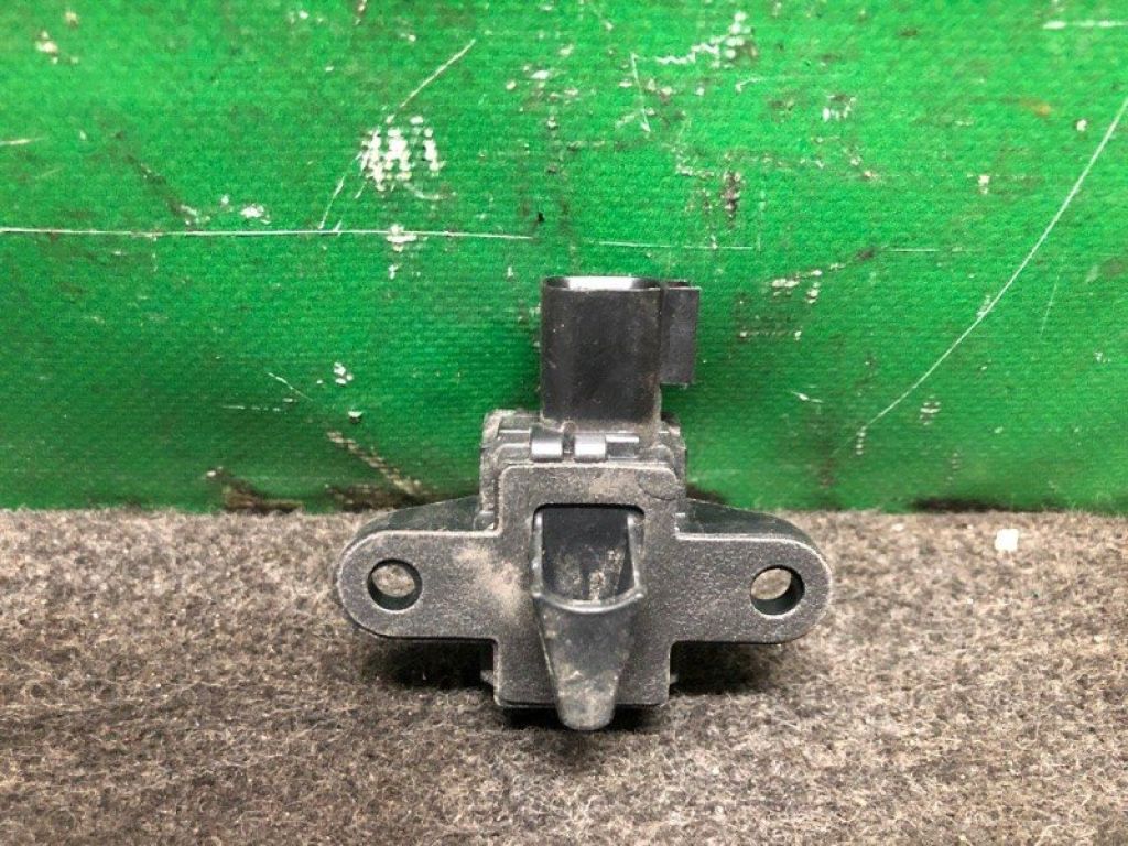 95920-3X100 | Датчик удара передн. прав. HYUNDAI ELANTRA MD 10-15