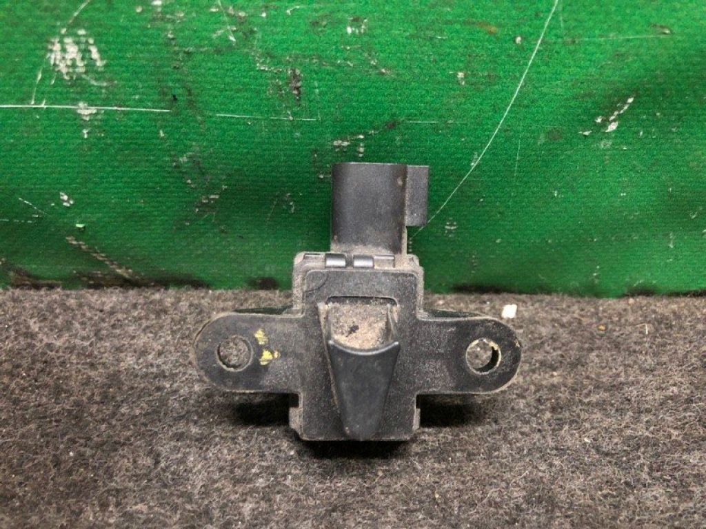 95920-3X100 | Датчик удара HYUNDAI ELANTRA MD 10-15
