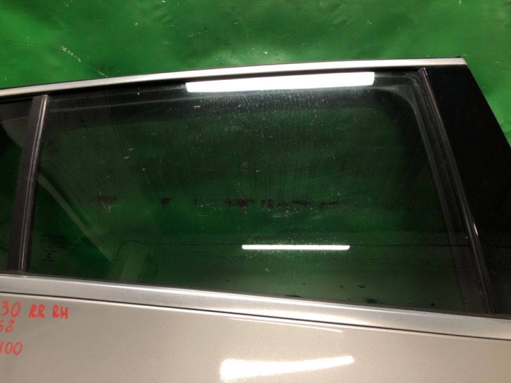 82312-5DA0A | Скло дверей задн. прав. INFINITI QX30 16-20