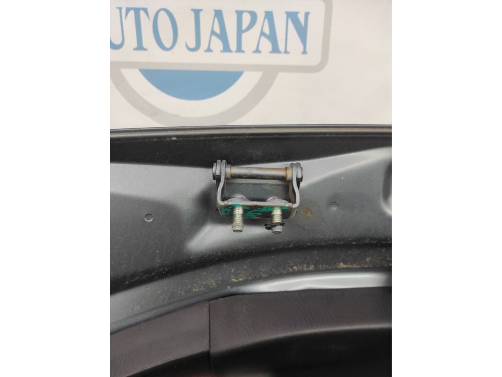 L209-62-210A | Петля крышки багажника прав. MAZDA CX-9 06-16