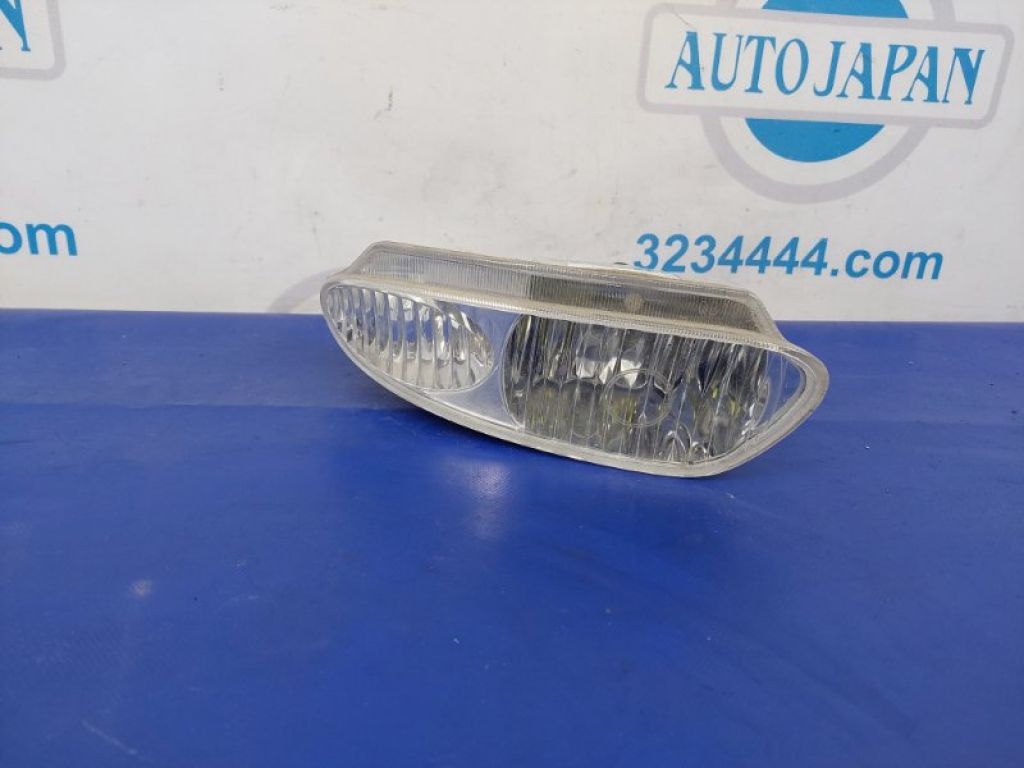 81211-50060 | Протитуманна фара прав. LEXUS LS430 00-06