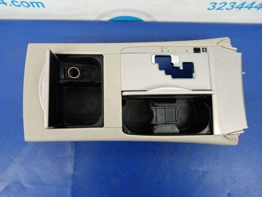 58805-06070-B2 | Консоль центральна TOYOTA CAMRY 40 06-11 - Фото 3