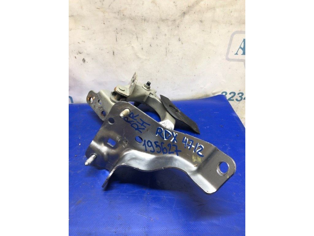 68210-TJB-A01ZZ | Петля кришки багажника прав. ACURA RDX 19-