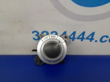 Кнопка включения полного привода MITSUBISHI OUTLANDER XL 05-13