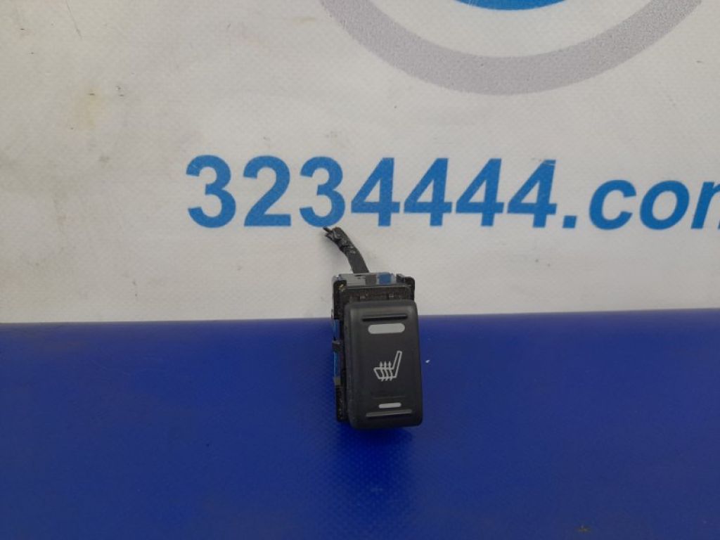 Кнопка обогрева сидений INFINITI QX56 / TITAN / ARMADA 04-16