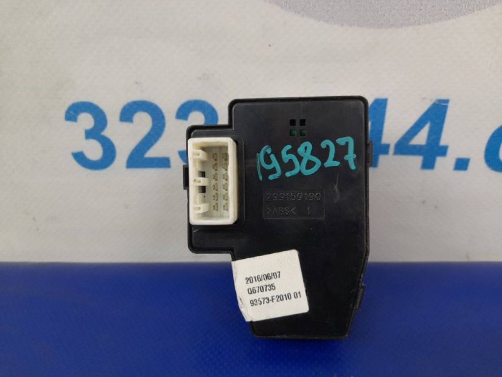 93573-F20104X | Блок керування дзеркалами HYUNDAI ELANTRA AD 16- - Фото 2