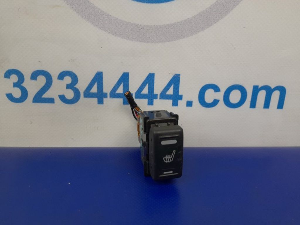 Кнопка обогрева сидений задн. INFINITI QX56 / TITAN / ARMADA 04-16