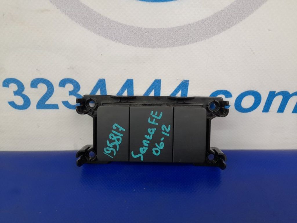 Кнопка HYUNDAI SANTA FE (CM) 05-12
