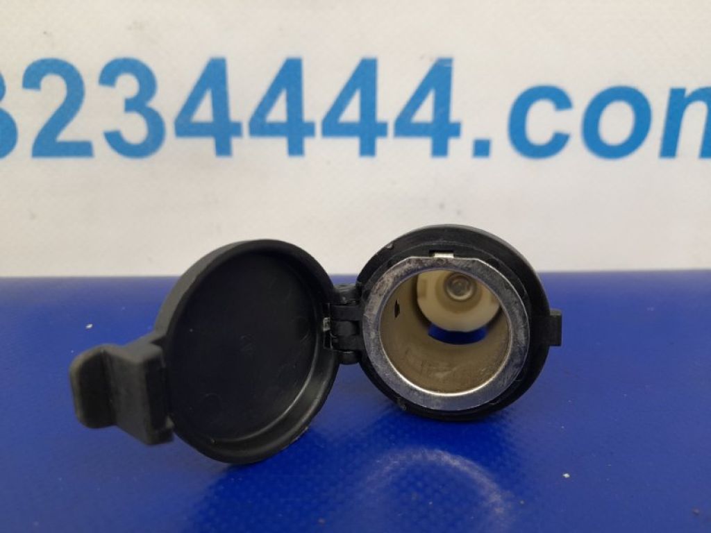 Прикурювач INFINITI M35/M45 04-10 - Фото 3
