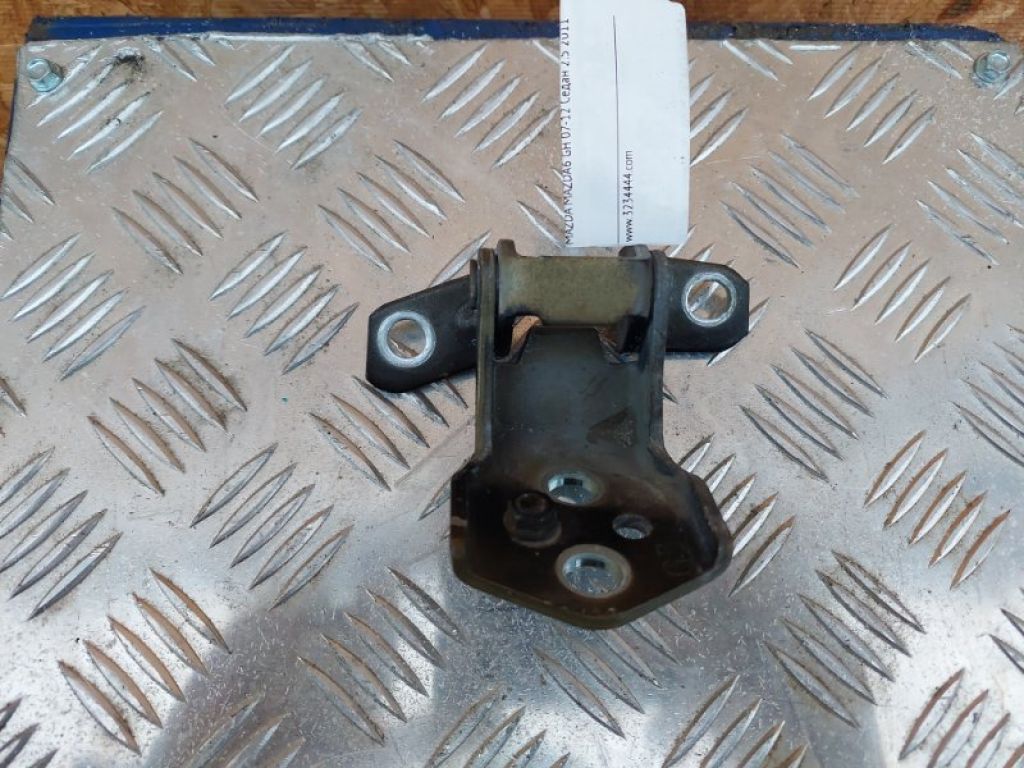 GS3L-59-210A | Петля двери верхняя передн. лев. MAZDA 6 GH 07-12 - Фото 3