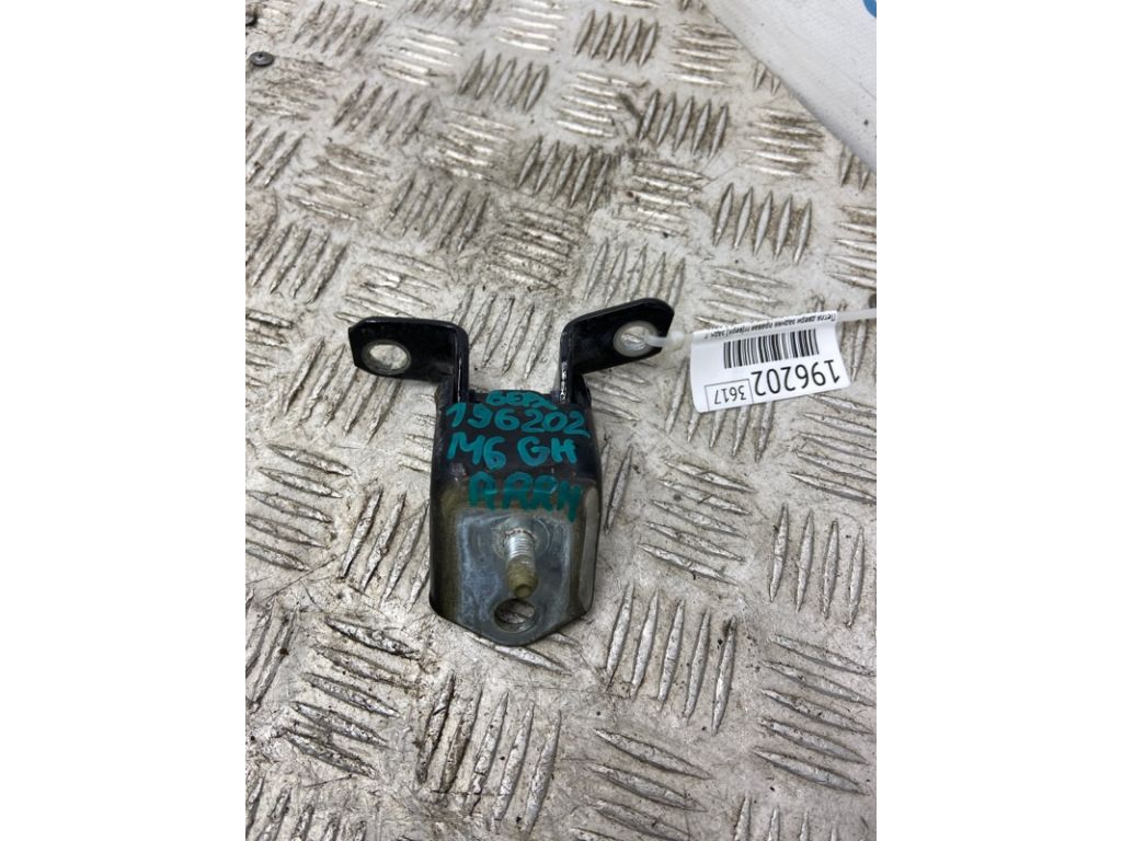 GS3L-72-210A | Петля двері верхня задн. прав. MAZDA 6 GH 07-12