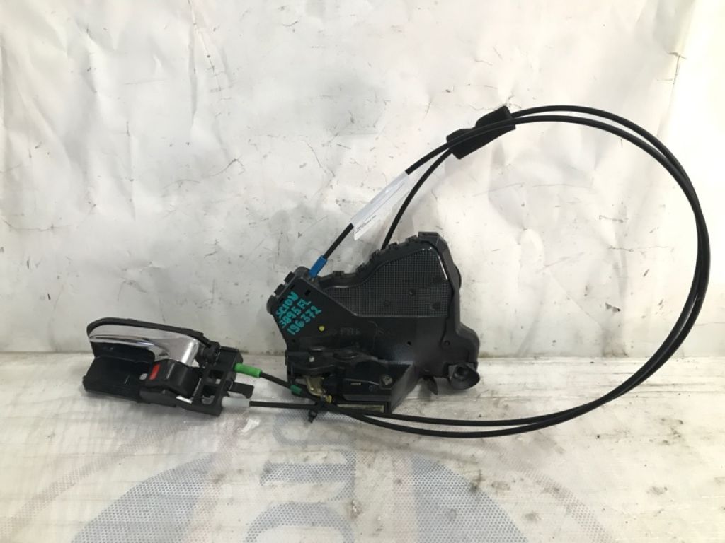 69040-33221 | Замок двери передн. лев. SCION TC 04-10