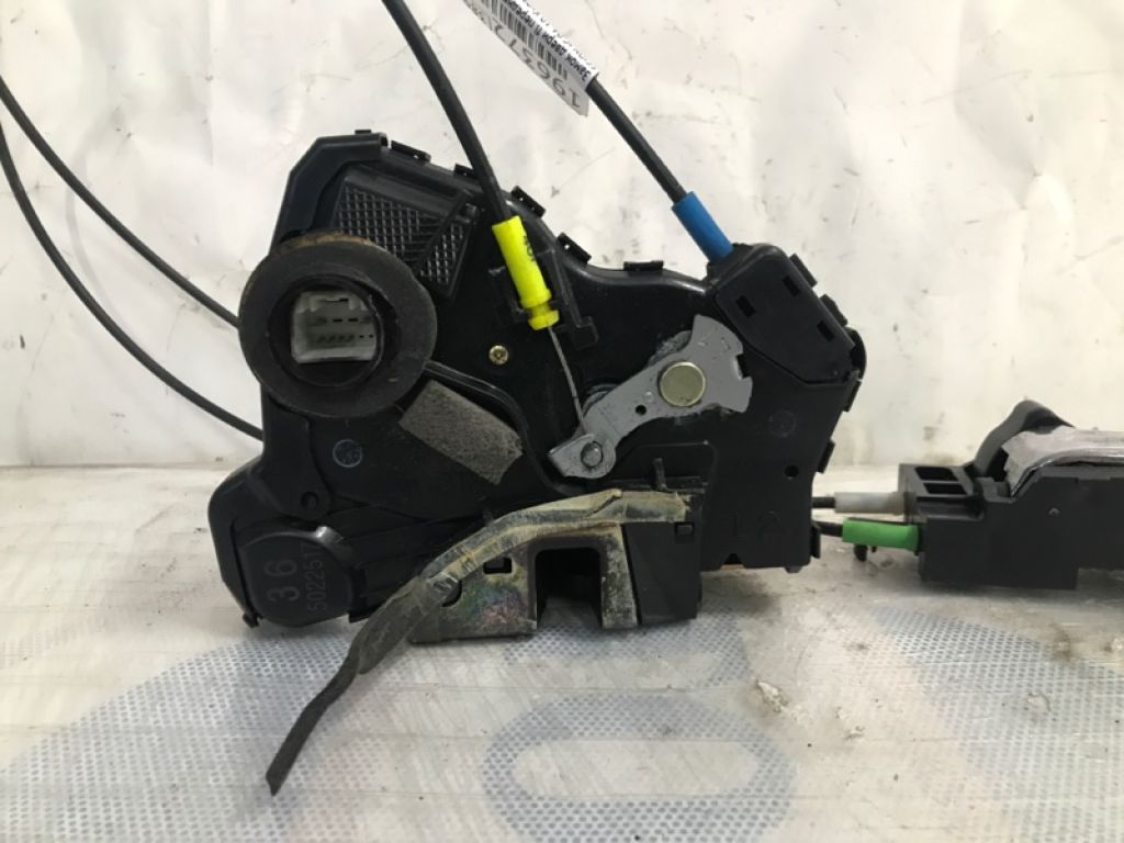 69040-33221 | Замок двери передн. лев. SCION TC 04-10 - Фото 4