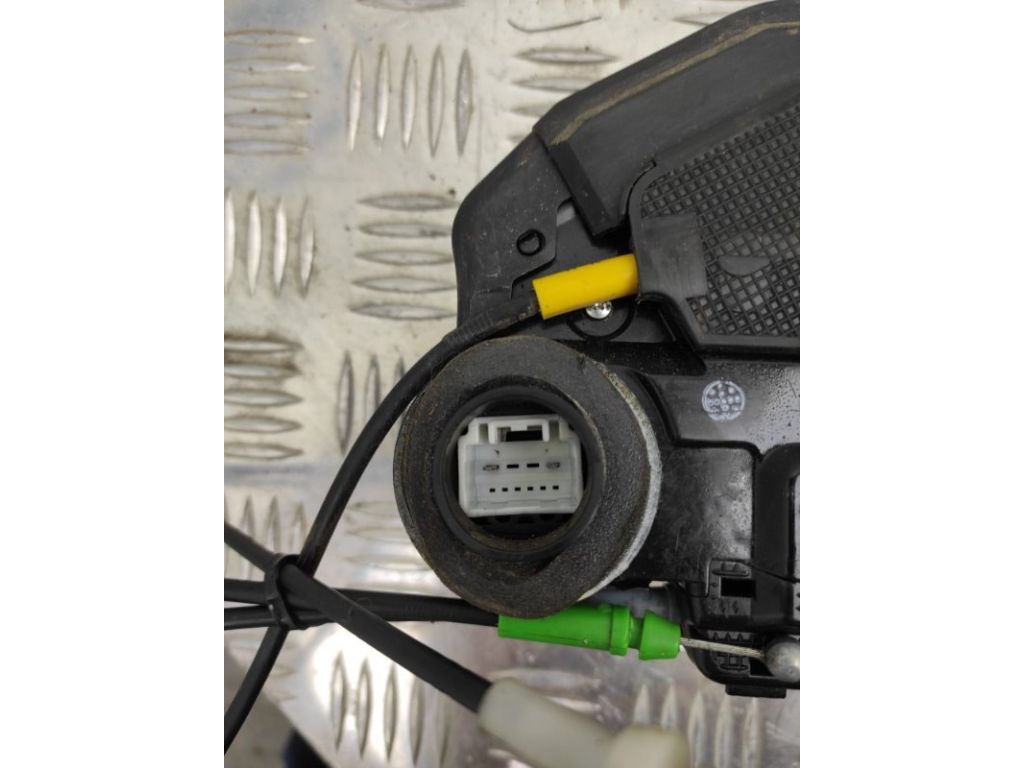 69050-42020 | Замок двері задн. прав. TOYOTA AURIS 06-12 - Фото 5