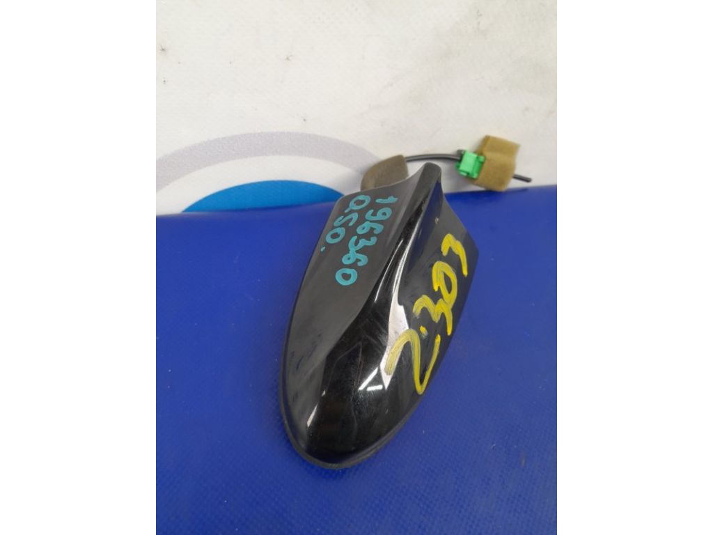 28208-6AJ0B | Антенна INFINITI Q50 15-20 - Фото 2