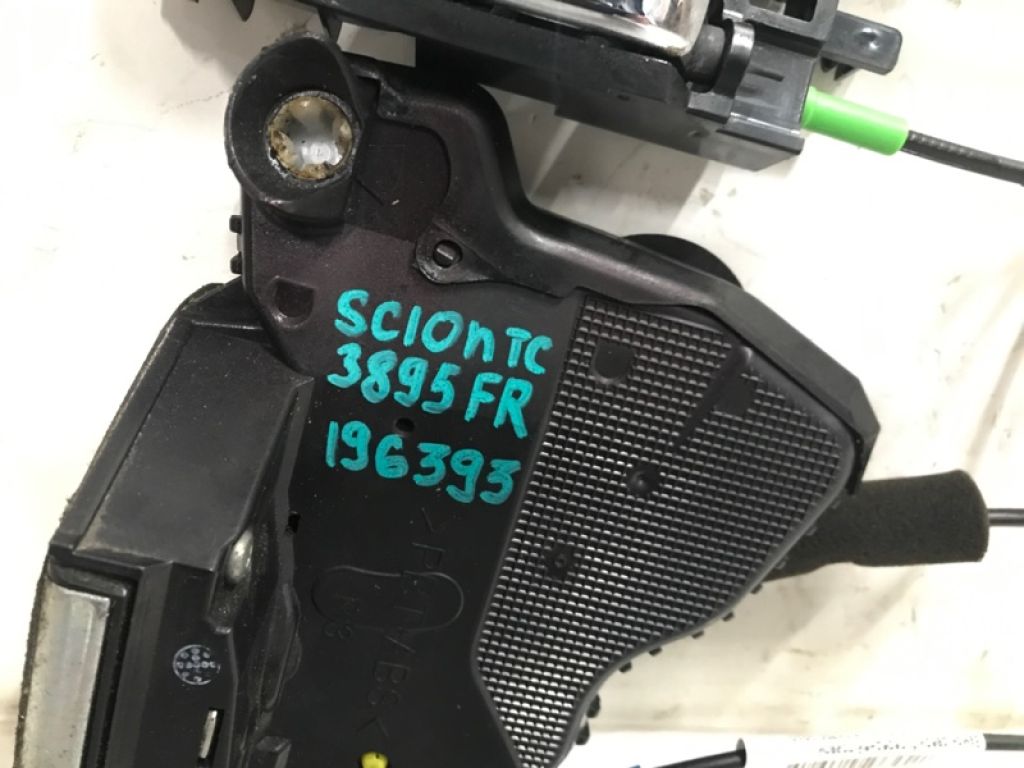 69030-33221 | Замок двери передн. прав. SCION TC 04-10 - Фото 2