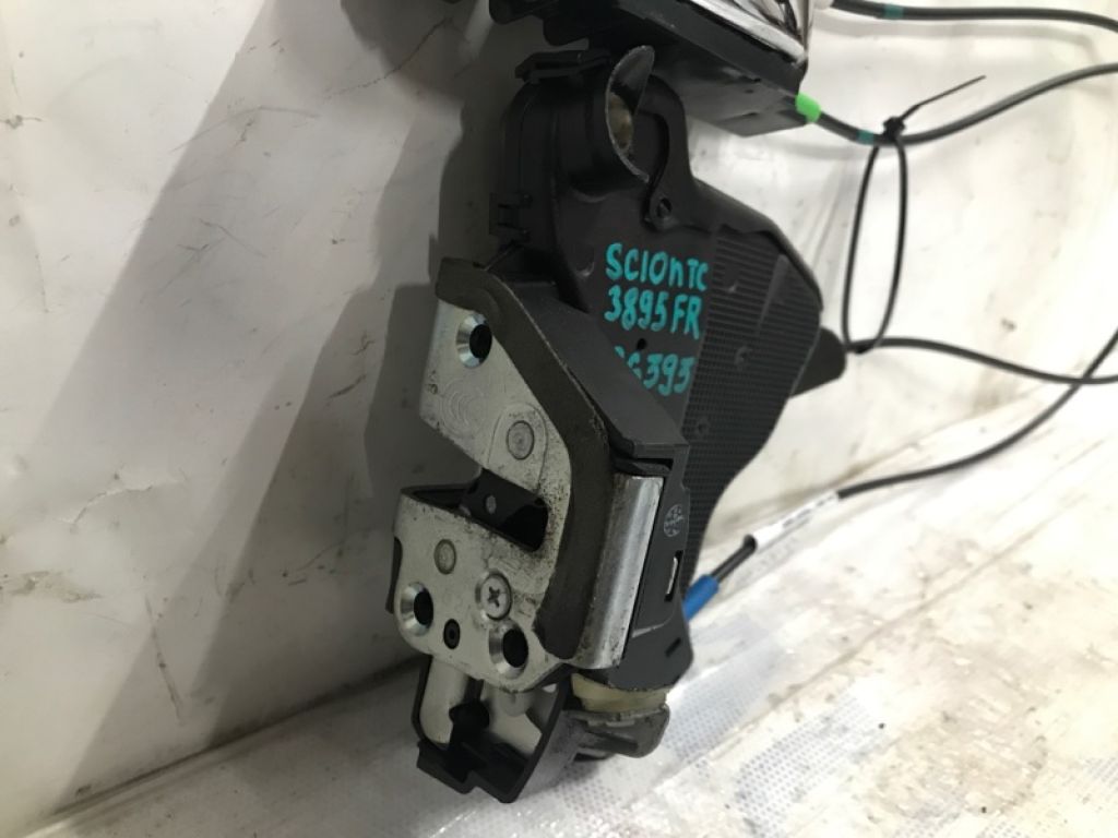 69030-33221 | Замок двери передн. прав. SCION TC 04-10 - Фото 3