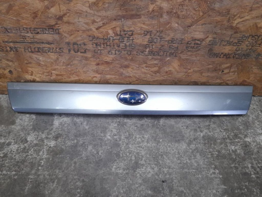 91112SA622LR | Панель подсветки номера SUBARU FORESTER SG 02-07